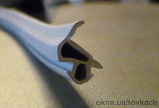 Серый уплотнитель для ПВХ окон